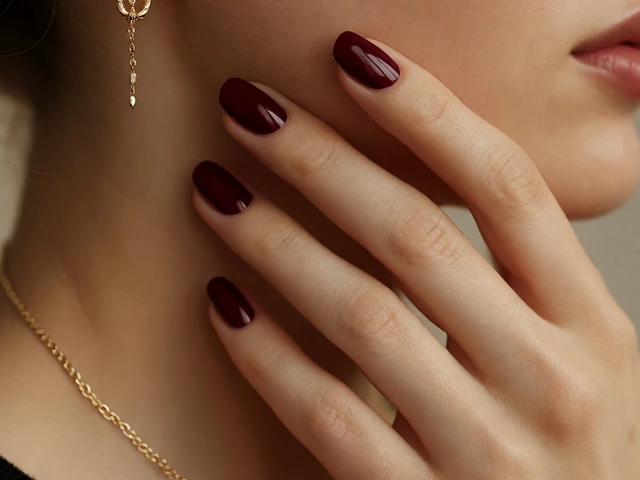 Best Nail Colors to Wear with Gold Jewelry